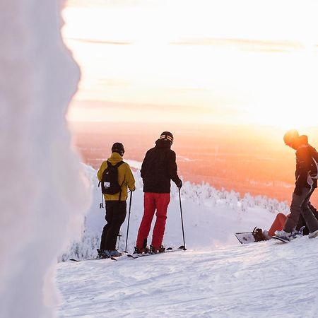 Classic Log Cabin Ski-In Ski-Out Levi Exterior foto
